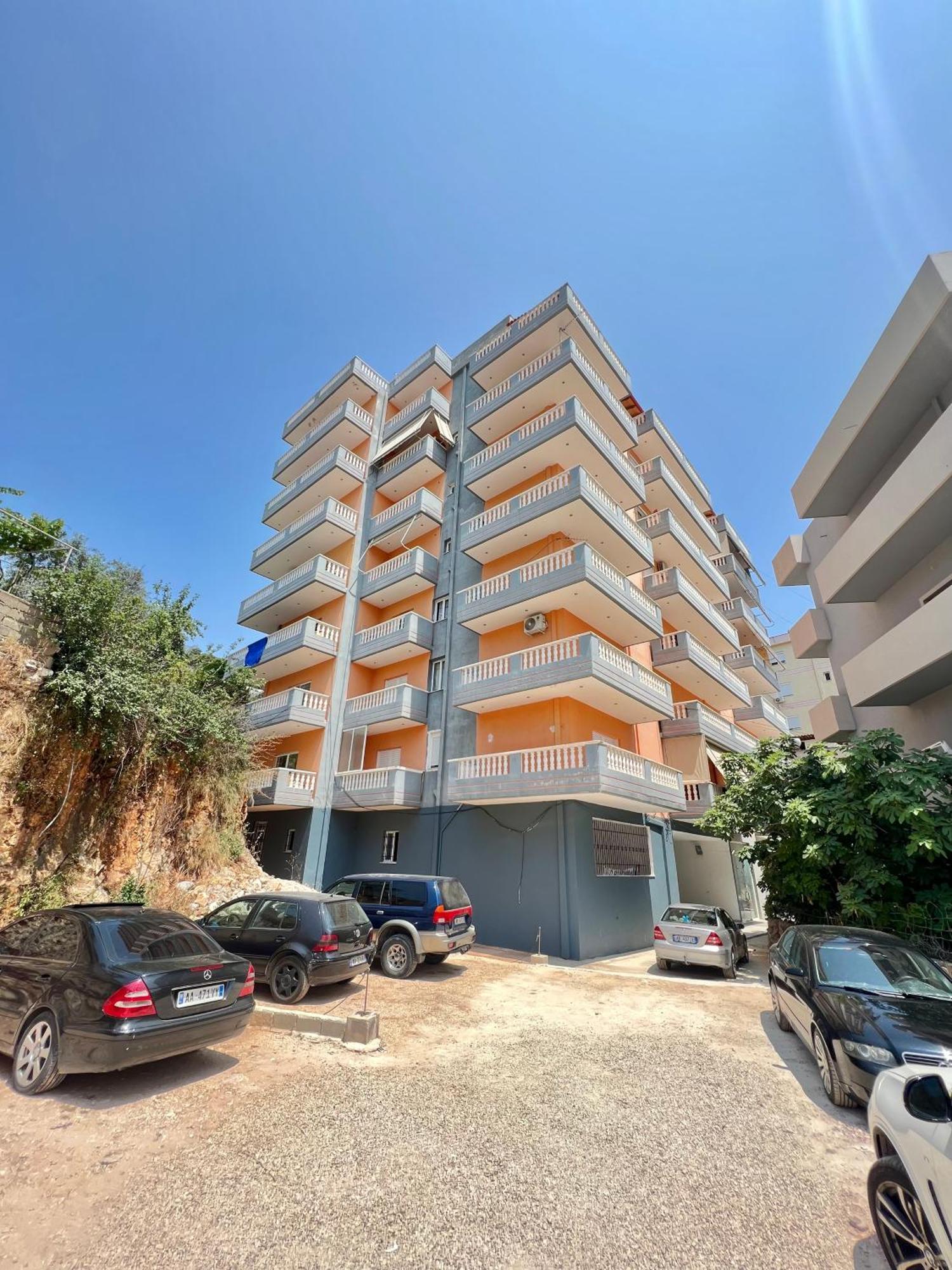 Amar'S Apartments Sarande Bagian luar foto