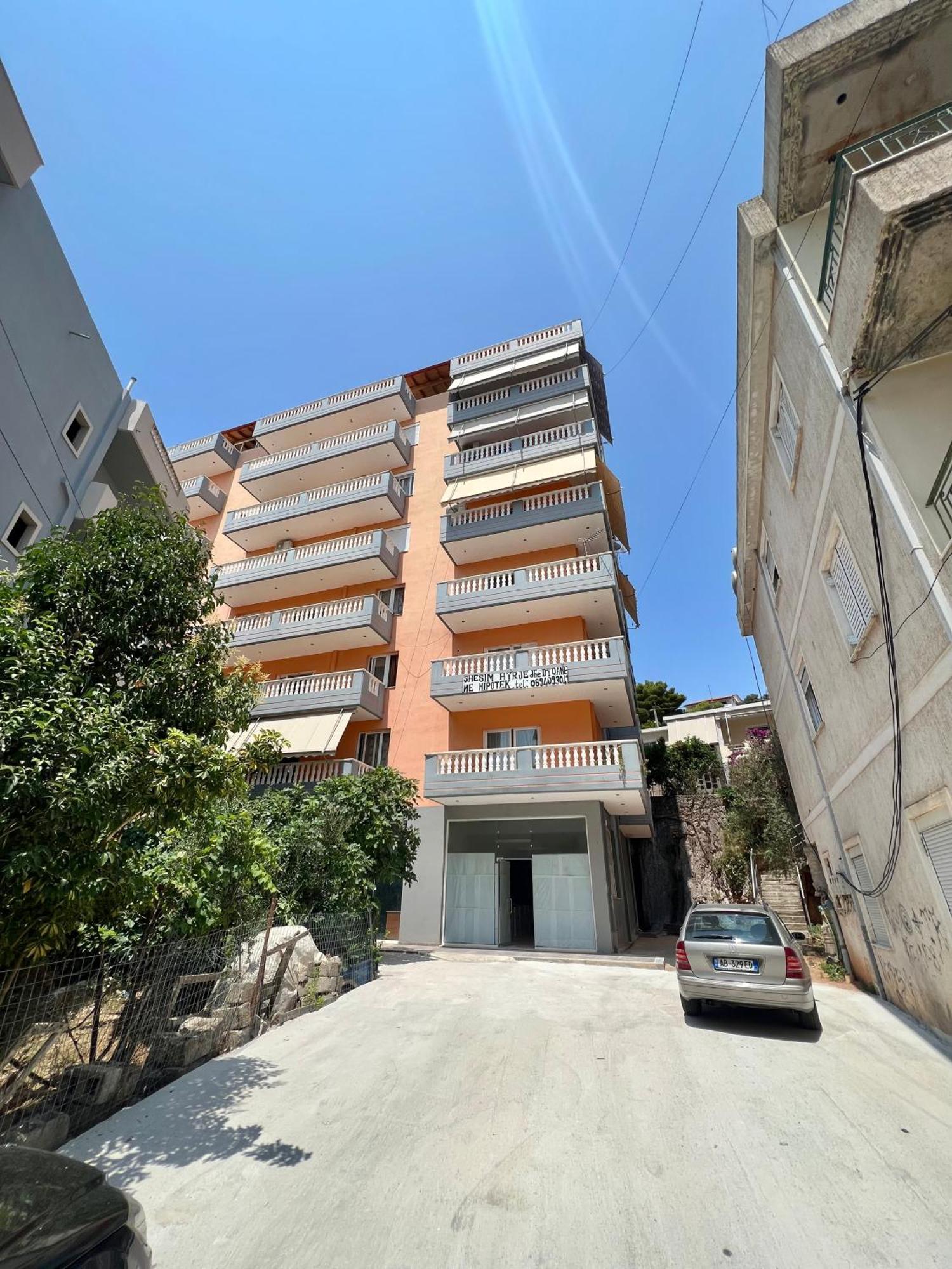 Amar'S Apartments Sarande Bagian luar foto