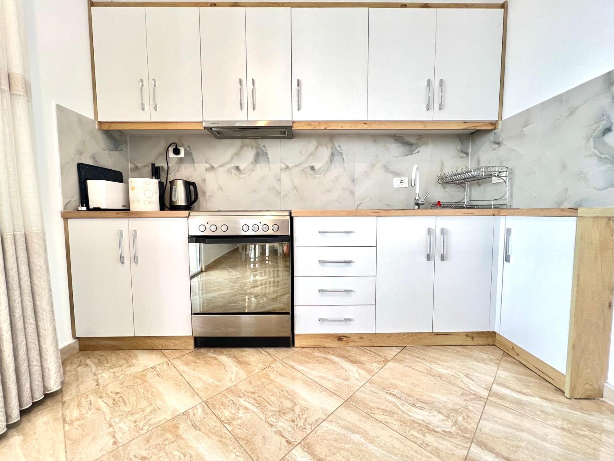 Amar'S Apartments Sarande Bagian luar foto