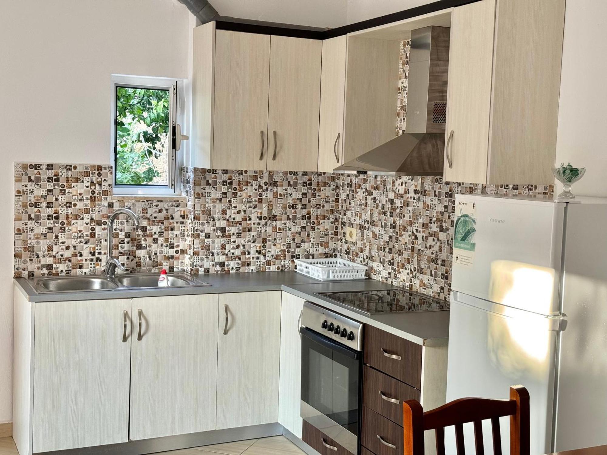 Amar'S Apartments Sarande Bagian luar foto