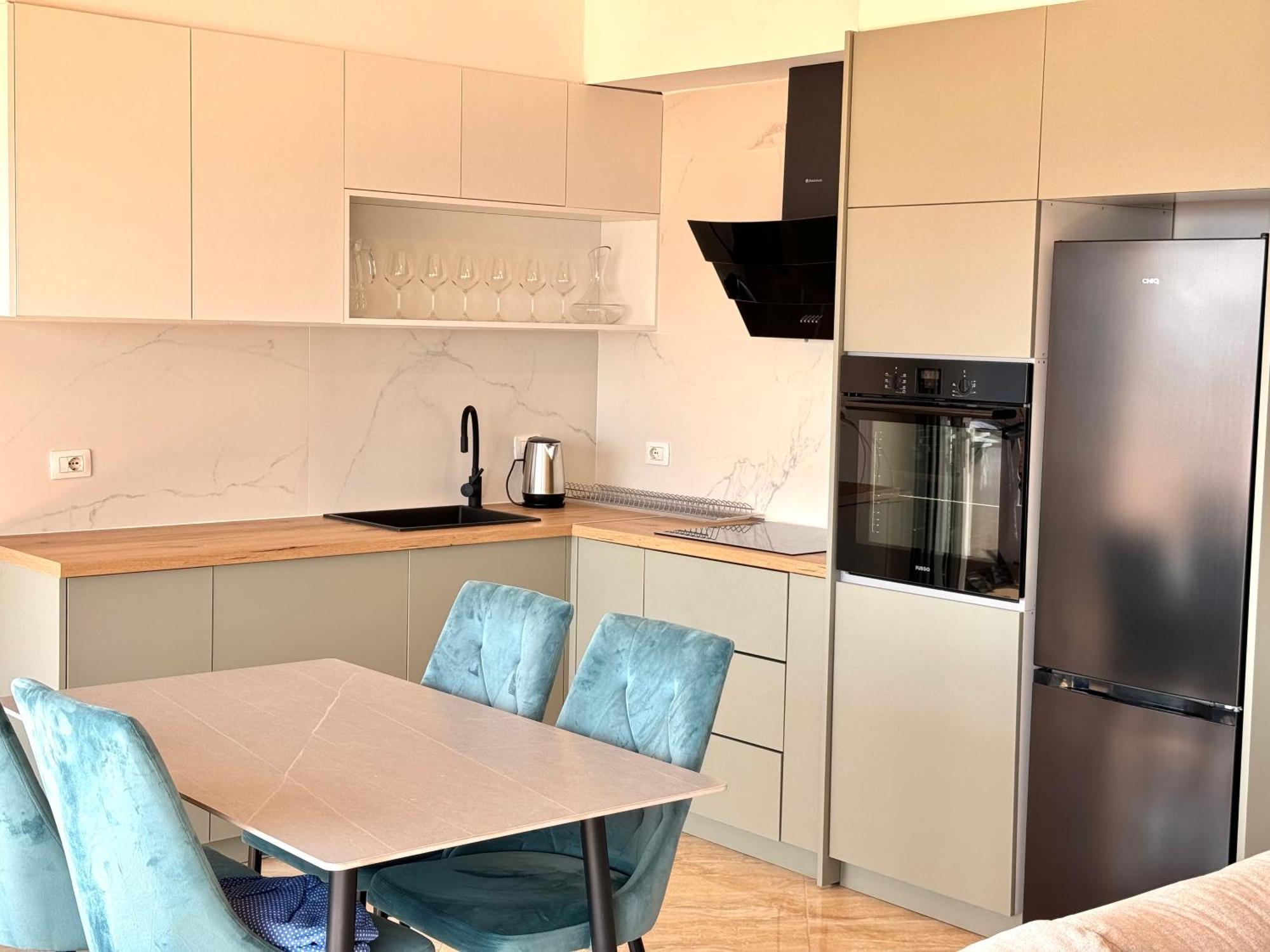 Amar'S Apartments Sarande Bagian luar foto
