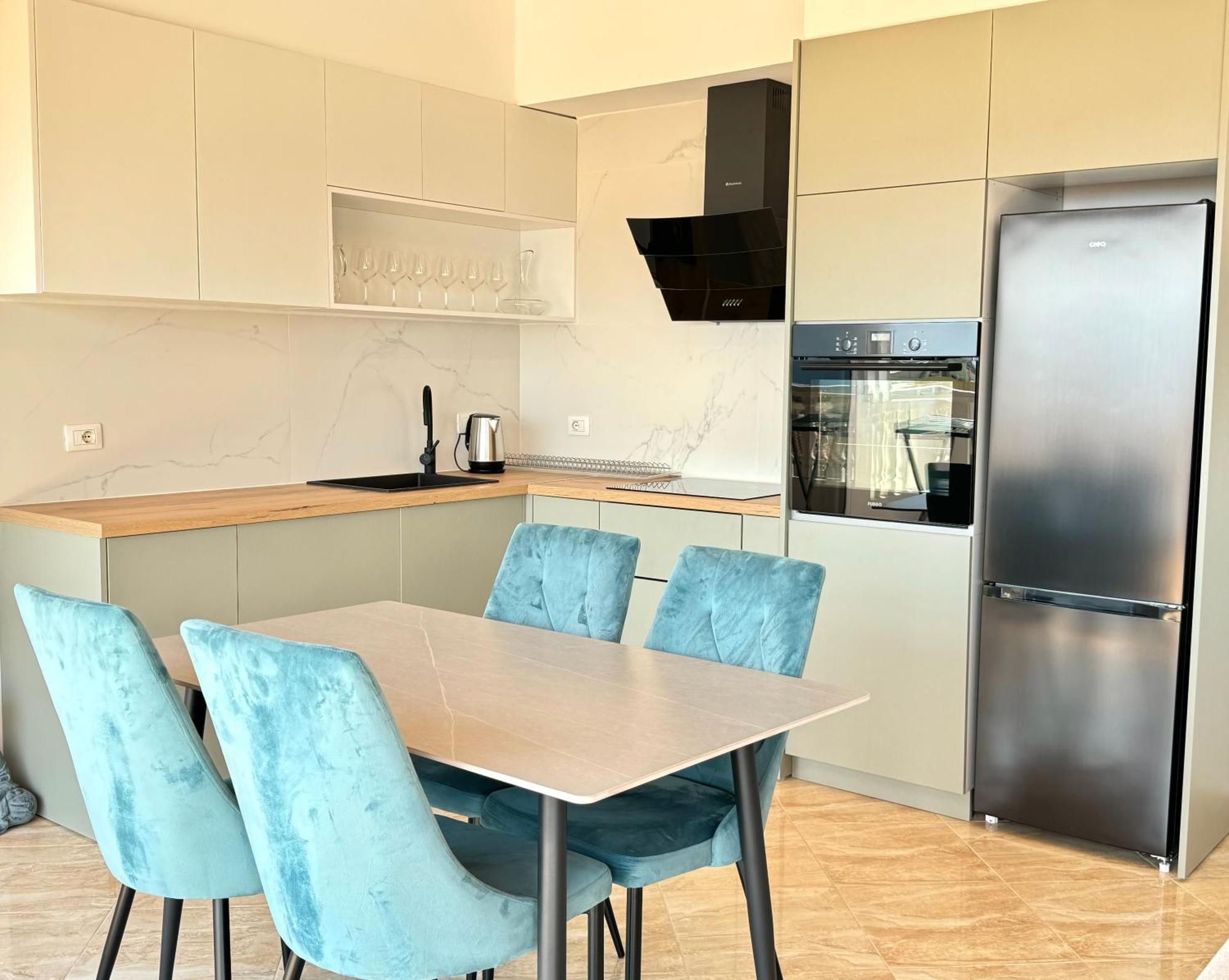 Amar'S Apartments Sarande Bagian luar foto