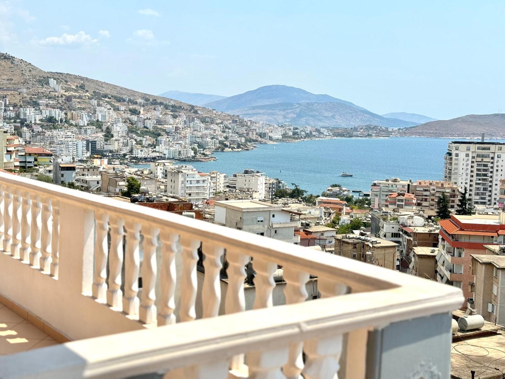 Amar'S Apartments Sarande Bagian luar foto