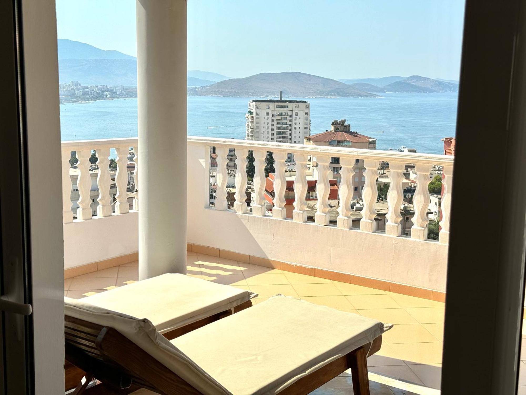 Amar'S Apartments Sarande Bagian luar foto
