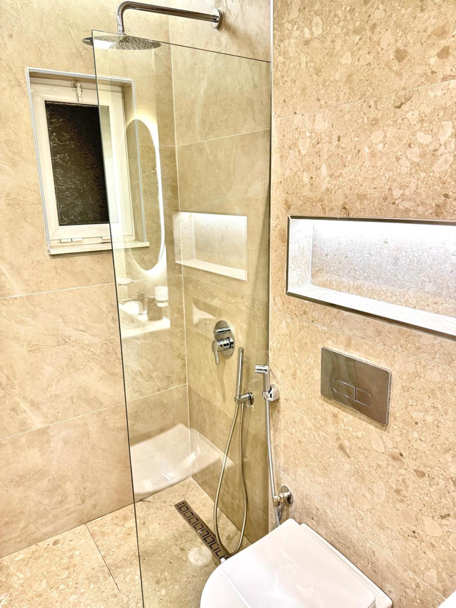 Amar'S Apartments Sarande Bagian luar foto