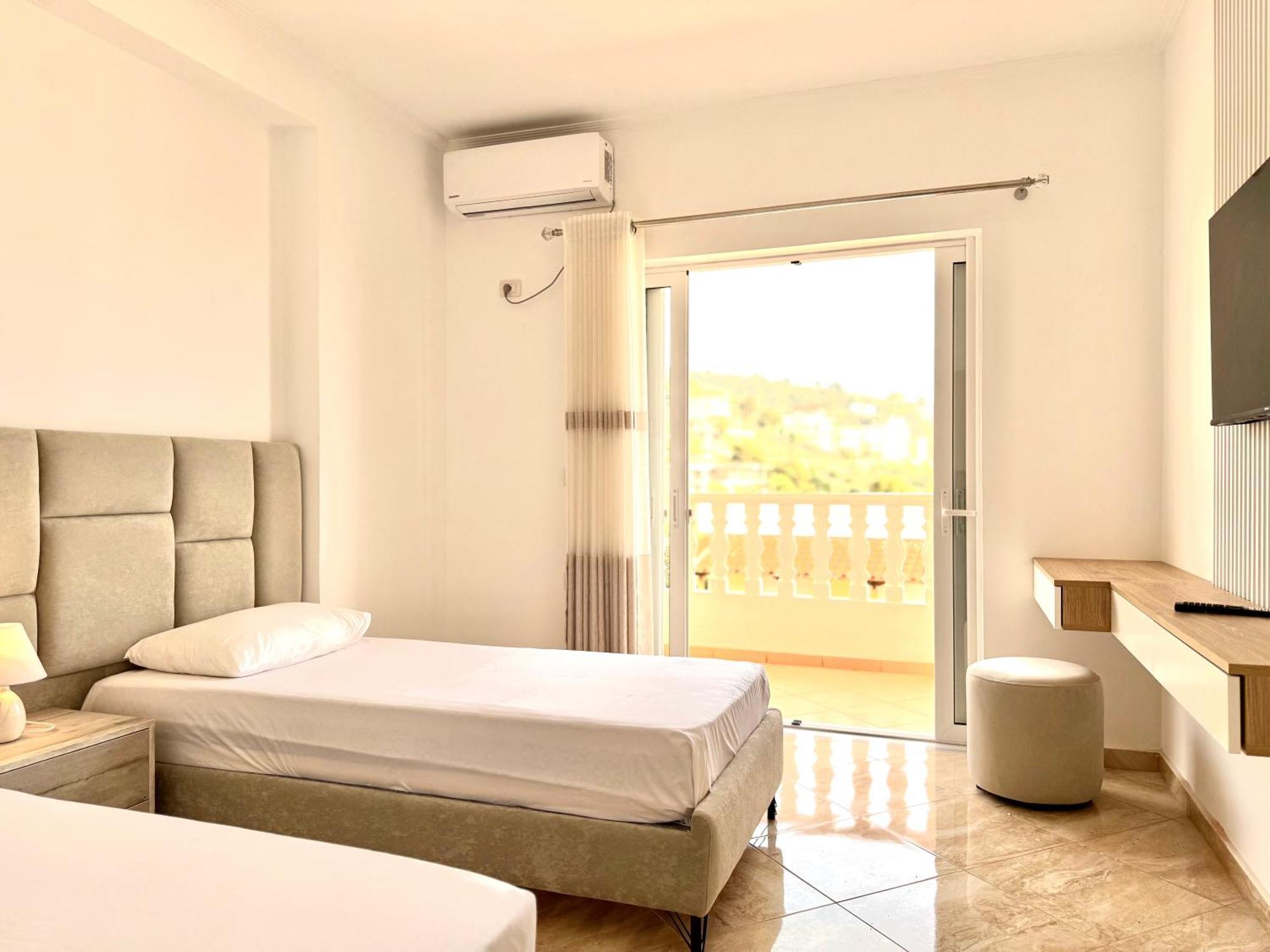 Amar'S Apartments Sarande Bagian luar foto